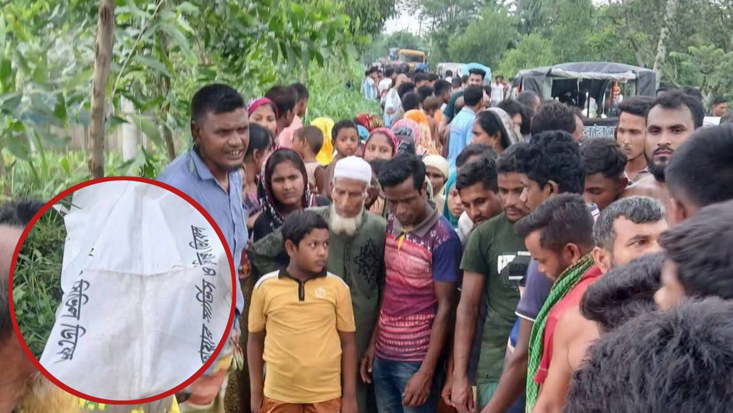 নীলফামারীর ডোমারে ট্রাকের ধাক্কায় একই পরিবারের তিনজনসহ নিহত ৪, আহত ২