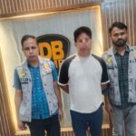 তারাগঞ্জে গরুহাটিতে ব্যবসায়ীকে ছুরিকাঘাত, কবজিতে গভীর ক্ষত