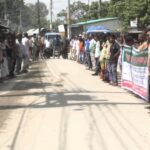 দশমিনায় বিএনপি নেতার উপর সন্ত্রাসী হামলায় আসামীদের গ্রেপ্তারের দাবিতে থানা ঘেরাও করার হুমকি।
