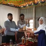 হাতীবান্ধায় প্রিপেইড মিটারের বিরুদ্ধে রাস্তায় নেমে ক্ষুব্ধ বাসিন্দাদের মানববন্ধন!