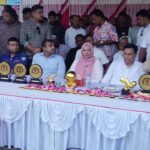 নিয়োগ পরীক্ষায় অংশ নিতে আসা প্রার্থীর কোলের শিশুর দায়িত্বে নিলেন নারী পুলিশ