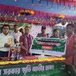 ছাতকে চৈতন্য সংঘ পূজামণ্ডপ পরিদর্শন করলেন অনলাইন প্রেসক্লাব সভাপতি তানভীর