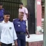 কালাইয়ে আলোর ফাঁদে শনাক্ত হচ্ছে ধান ক্ষেতের ক্ষতিকর ও উপকারী পোকা