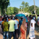 শহীদ রাষ্ট্রপতি জিয়াউর রহমানের প্রথম সমাধিতে মুক্তিযুদ্ধ মন্ত্রী ও প্রতিমন্ত্রীর শ্রদ্ধা নিবেদন