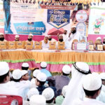 সন্তানের আগমনে মিষ্টির বদলে গাছের চারা বিতরণ করবেন মাহমুদুল